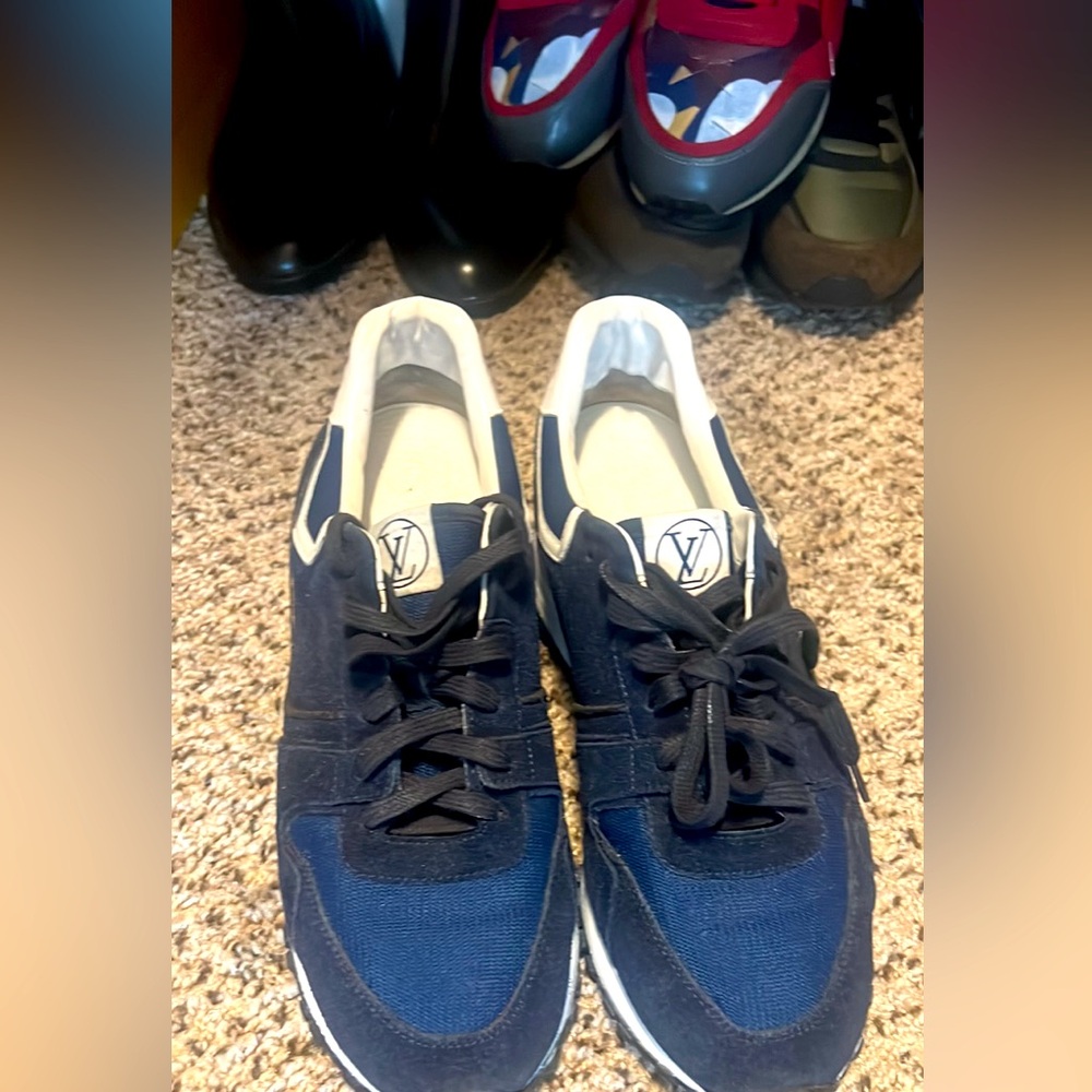 Authentic LV runaway